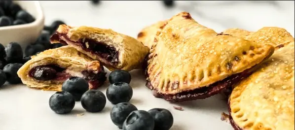 PIE FRIED BLUEBERRY HALF MOON FROZEN 24/4 OZ