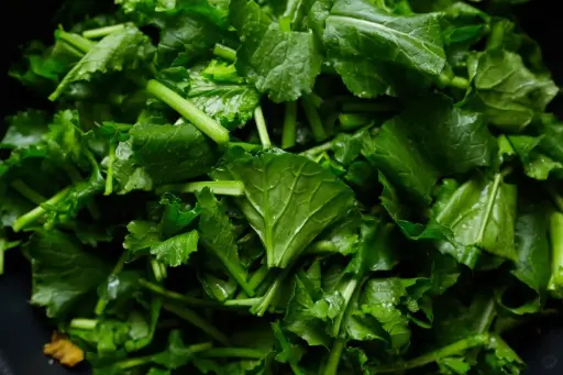 [592302] MUSTARD GREENS CHOPPED ORGANIC EAST COAST FRESH CUT 4/2.5 LB